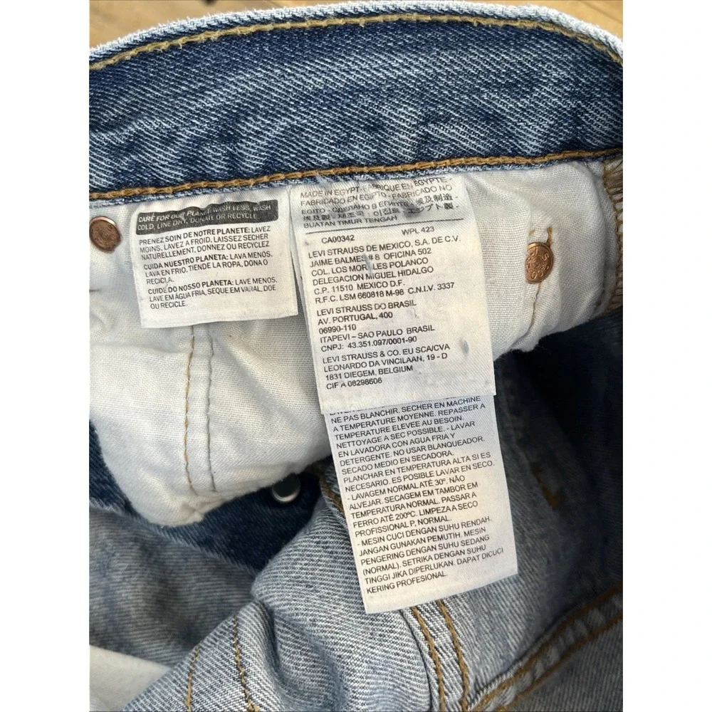 Levis 501 Jeans Mens 34x32 (Act 34x30.5) Blue Button Fly Distressed Straight Cut